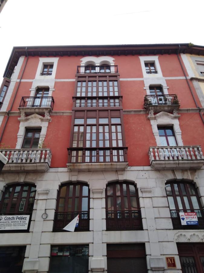 Apartamento Apartamento Historico Llanes Exterior foto